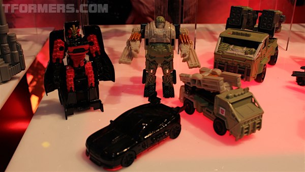 MORE Transformers Showroom Images Trypticon, Titans Return, Last Knight, Robots In Disguise  (38 of 60)